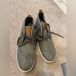Mens shoes
